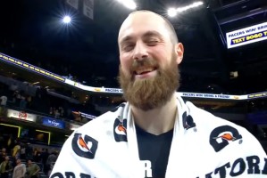 开云入口-会参加扣篮大赛吗？胡夫：如果有人邀请，我就绝对会参加