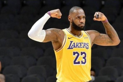 常规赛倒数第二战：詹姆斯有望复出 浓眉仍未合练